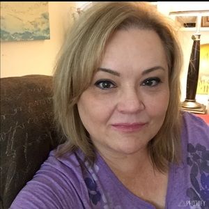 Meet your Posher, Rebekah